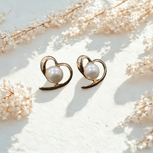 Zariva Anti-Tarnish Cute Heart & Pearl Stud Earrings