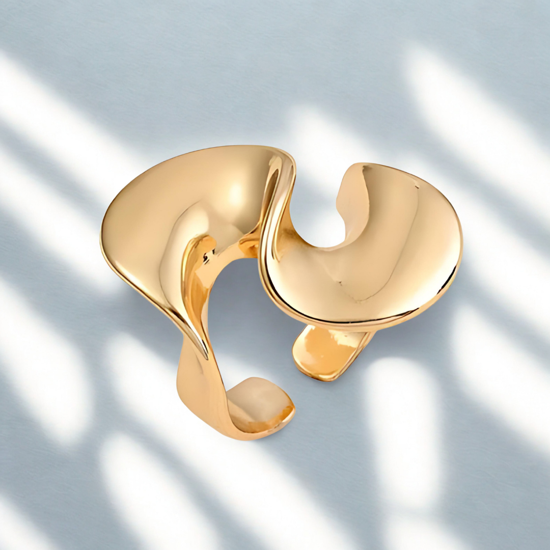 Zariva Anti-Tarnish Sculpted Flow Adjustable Ring