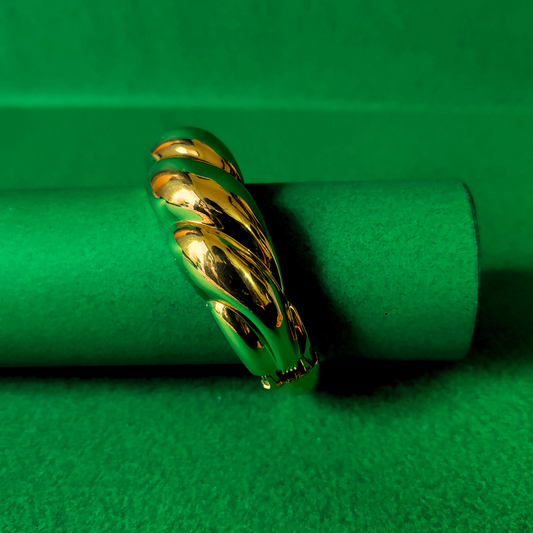 Zariva Anti-Tarnish Bold Twisted Gold Bangle Bracelet