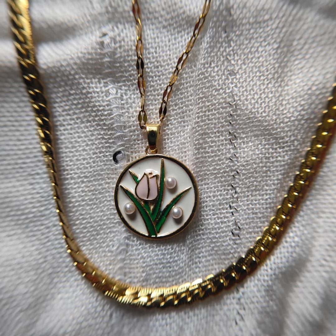 Zariva Anti-Tarnish Gold Plated Tulip Pendant Necklace