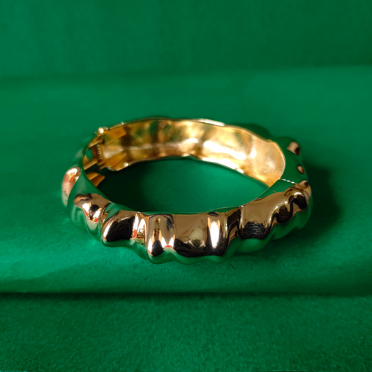 Zariva Anti-Tarnish Bold Molten Gold Wave Bangle Bracelet