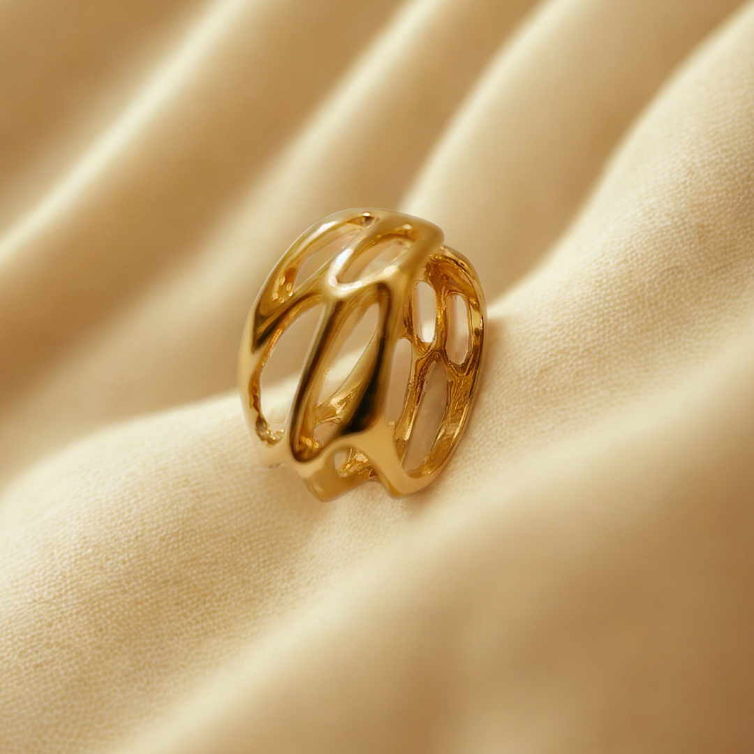 Zariva Anti-Tarnish Freeform Ring