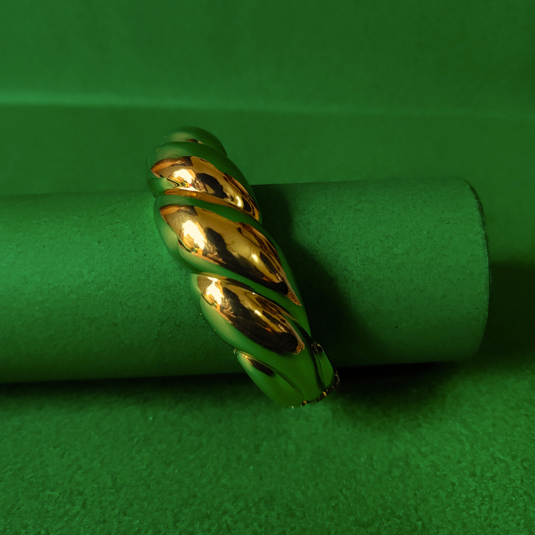 Zariva Anti-Tarnish Bold Twisted Gold Bangle Bracelet