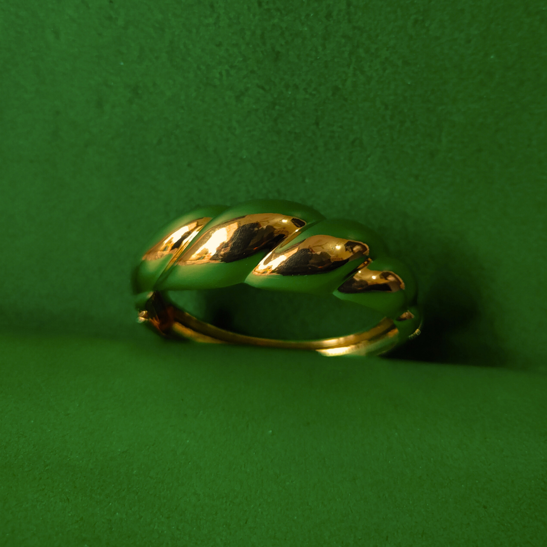 Zariva Anti-Tarnish Bold Twisted Gold Bangle Bracelet